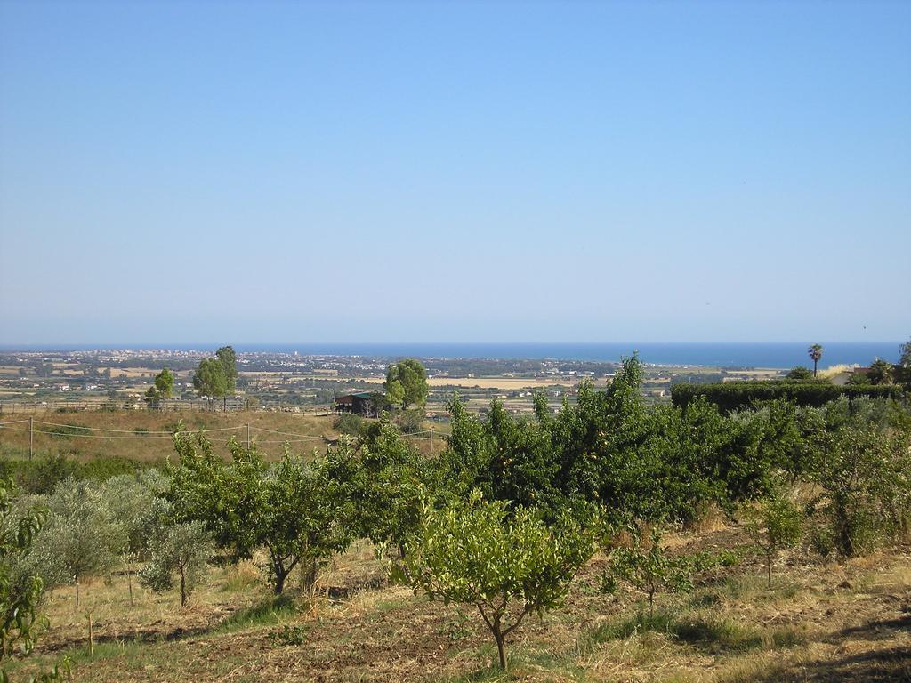 Agriturismo Casale Sasso Cerveteri Exterior photo